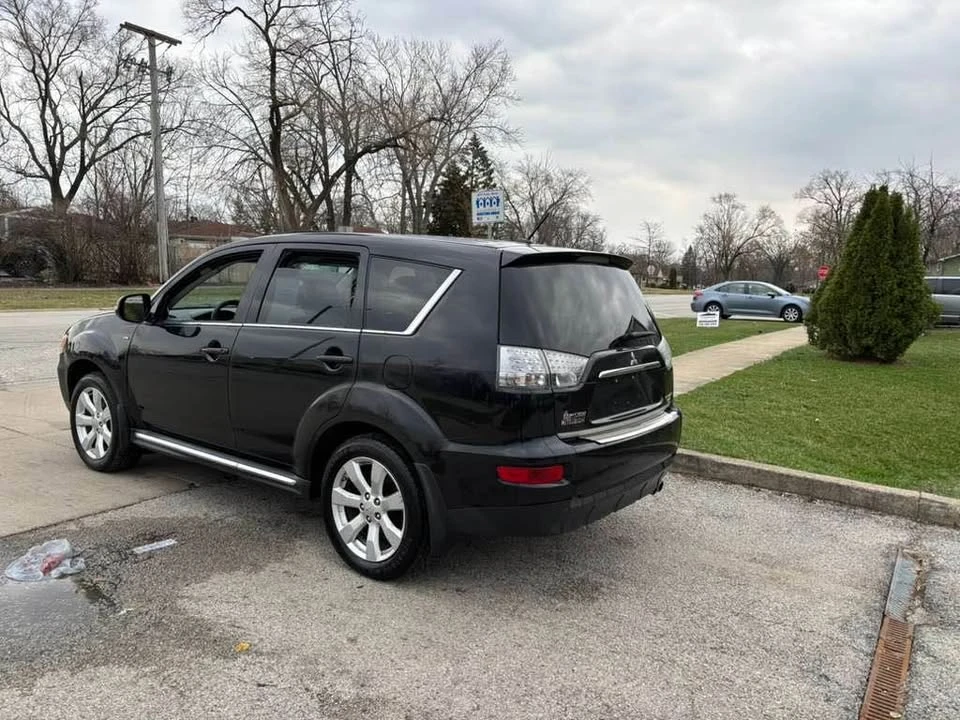 2012 Mitsubishi Outlander - Image 8 of 18