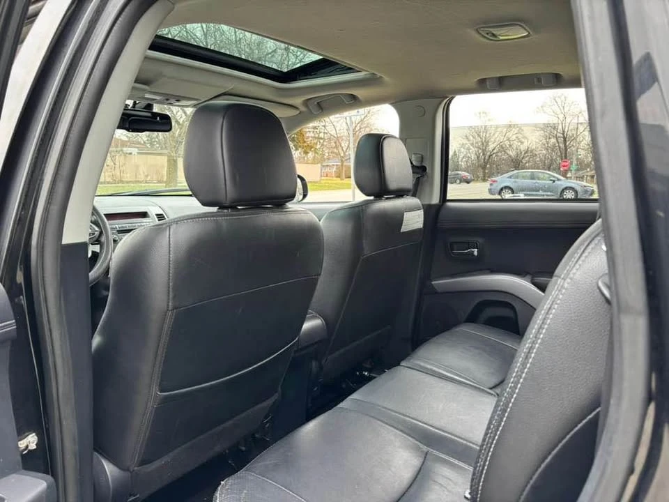 2012 Mitsubishi Outlander - Image 12 of 18