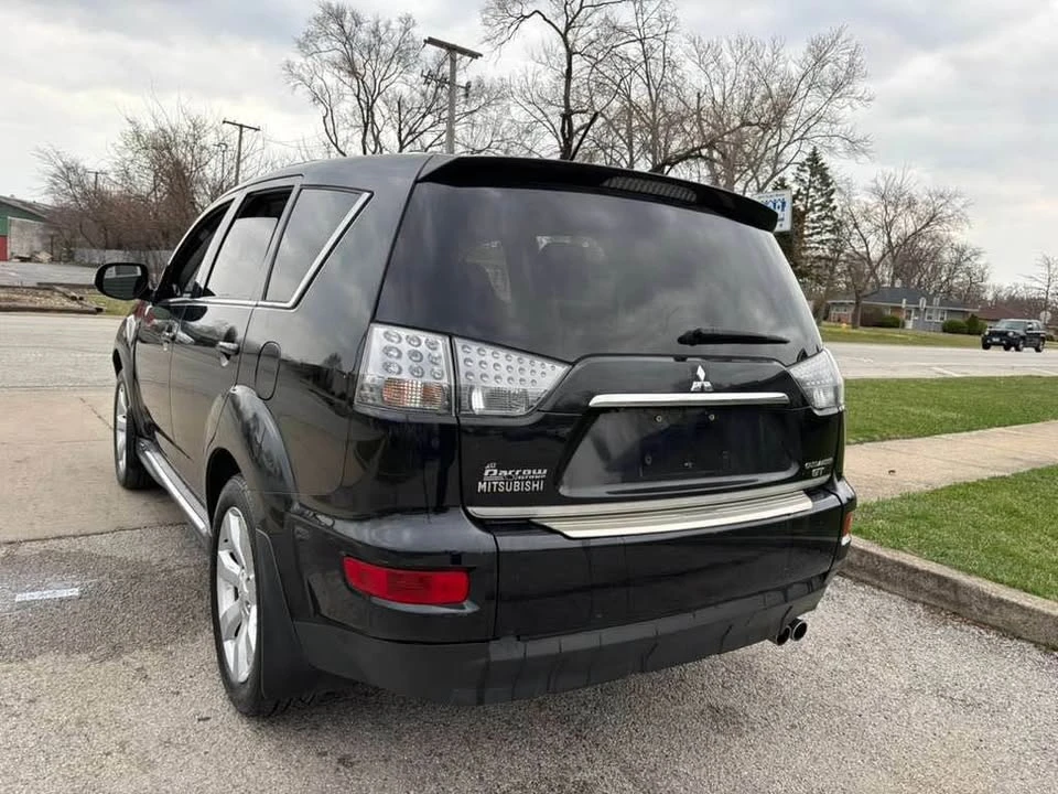 2012 Mitsubishi Outlander - Image 9 of 18