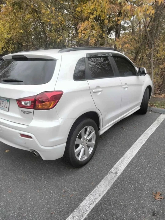 2012 Mitsubishi Outlander - Image 4 of 4