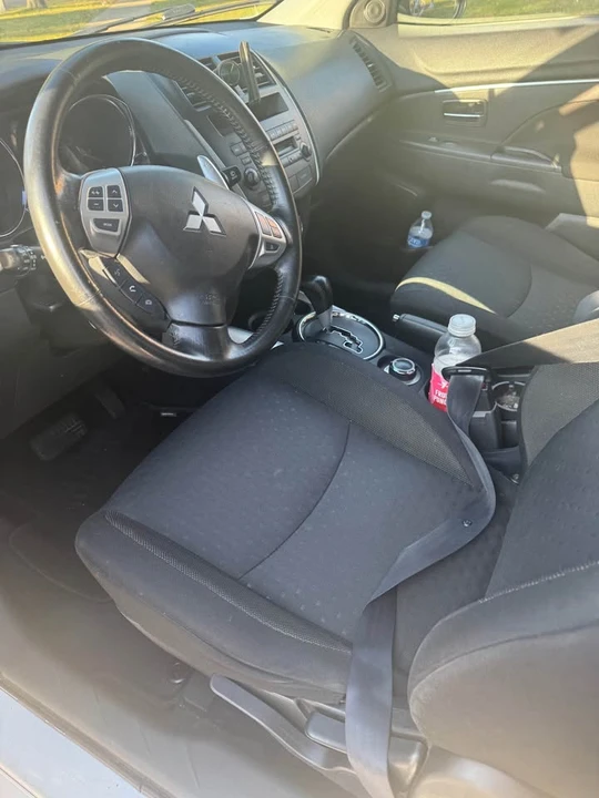 2012 Mitsubishi Outlander - Image 5 of 5