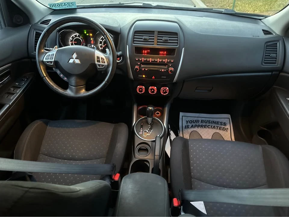 2012 Mitsubishi Outlander - Image 5 of 10