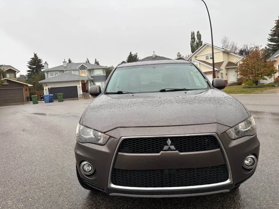 2012 Mitsubishi Outlander - Image 5 of 10