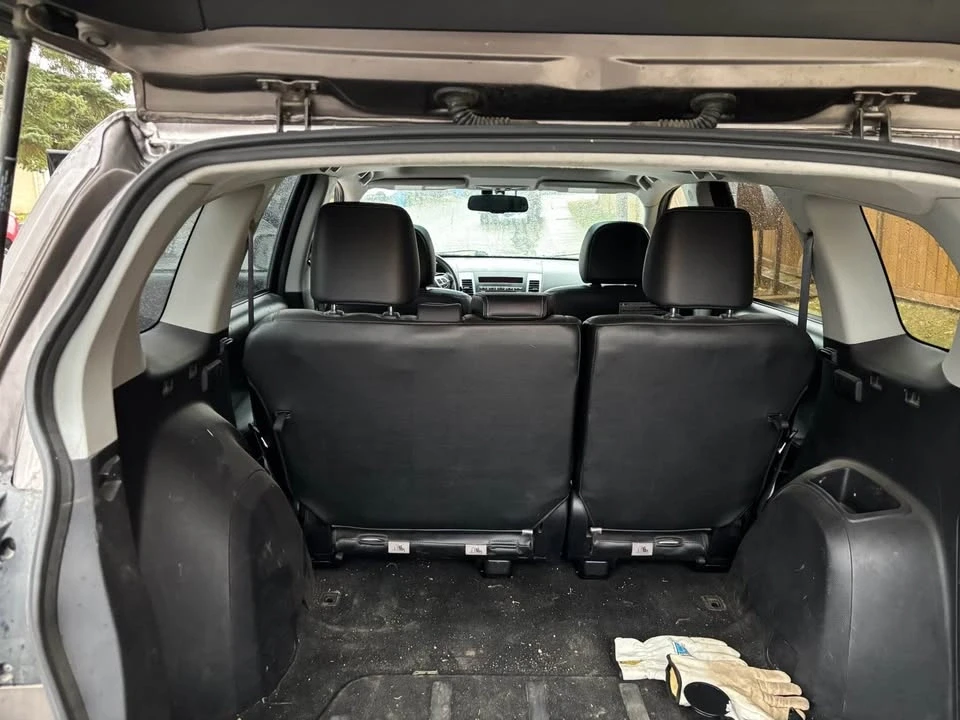 2012 Mitsubishi Outlander - Image 10 of 10