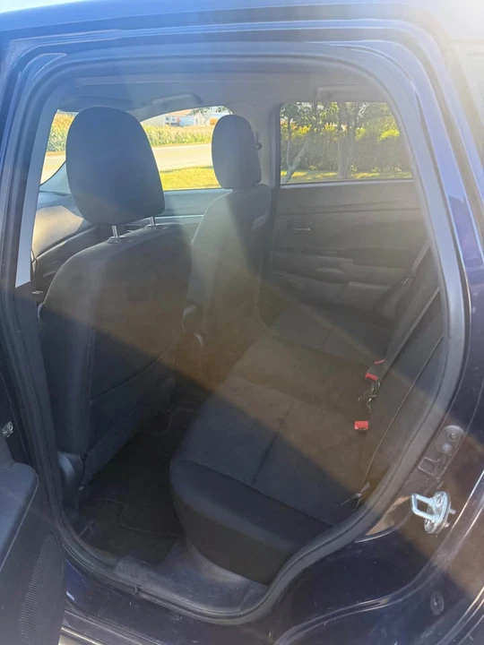2012 Mitsubishi RVR - Image 8 of 11