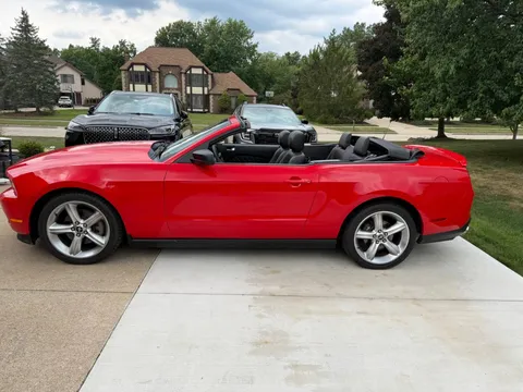 2012 Ford Mustang Convertible