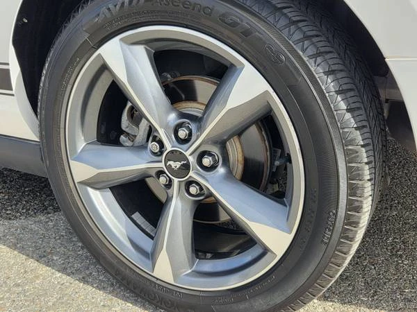 2012 Ford S197 Mustang - Image 9 of 16