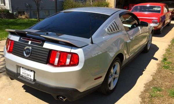 2012 Ford S197 Mustang - Image 2 of 12