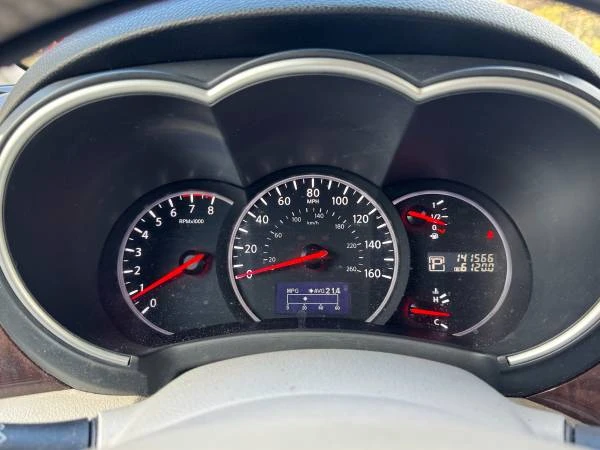 2012 Nissan Quest - Image 11 of 21