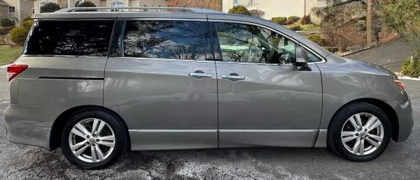 2012 Nissan Quest - Image 6 of 21