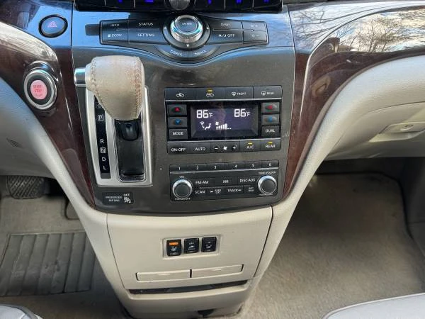2012 Nissan Quest - Image 12 of 21