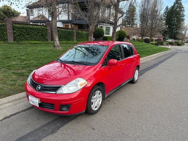 2012 Nissan Versa - Image 2 of 7