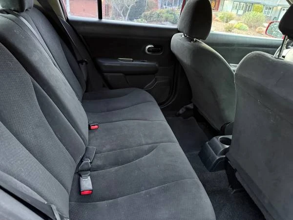 2012 Nissan Versa - Image 7 of 7