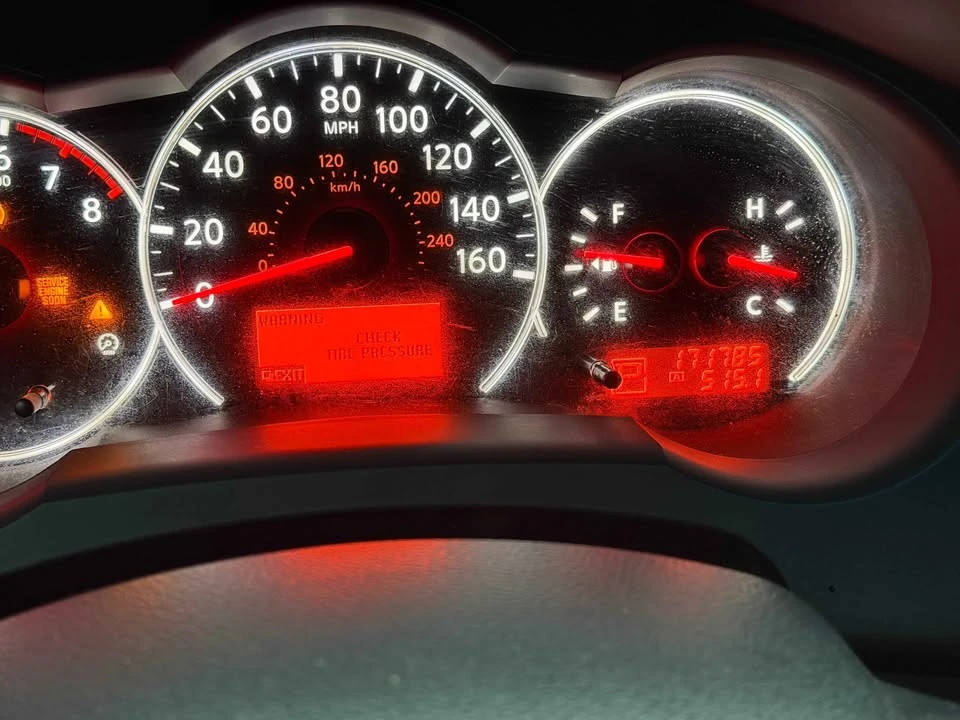 2012 Nissan Silvia - Image 7 of 8