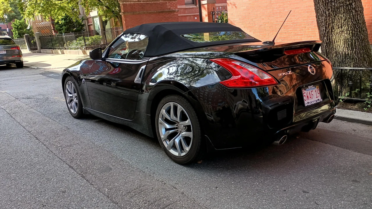 2012 Nissan 370Z 6th Gen - Image 19 of 31