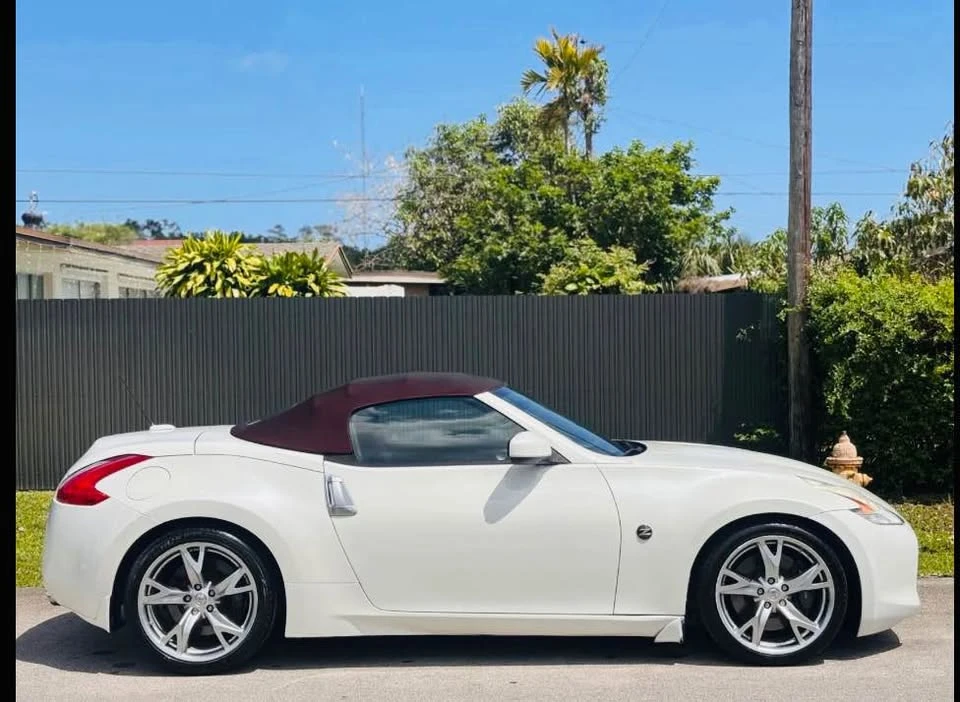 2012 Nissan 370Z 6th Gen - Image 7 of 9