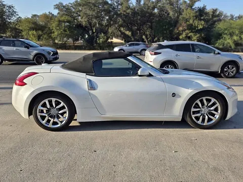 2012 Nissan 370Z Touring Roadster