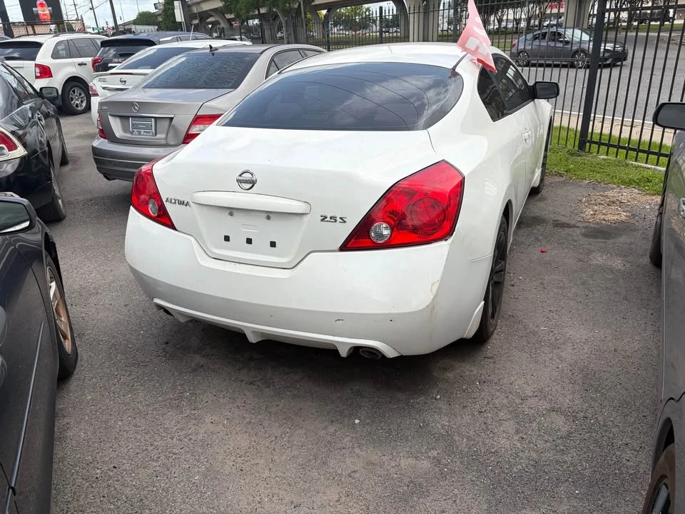2012 Nissan Altima 4th Gen - Image 2 of 4