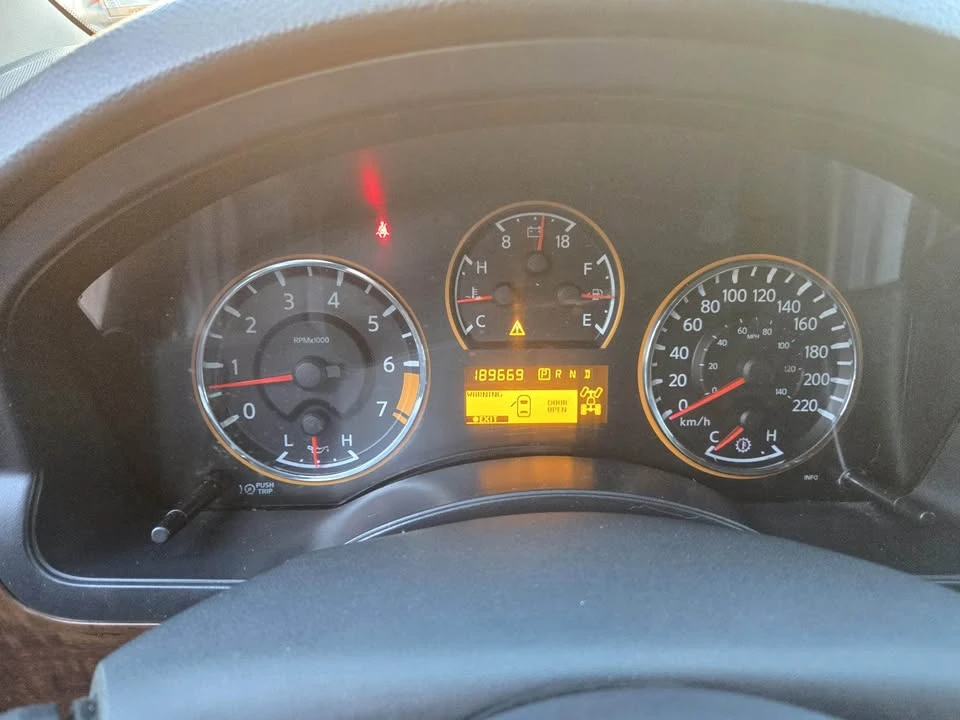 2012 Nissan Armada - Image 9 of 11