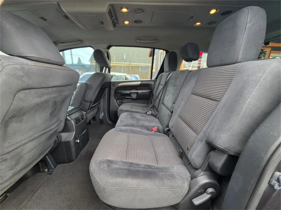 2012 Nissan Armada - Image 10 of 23