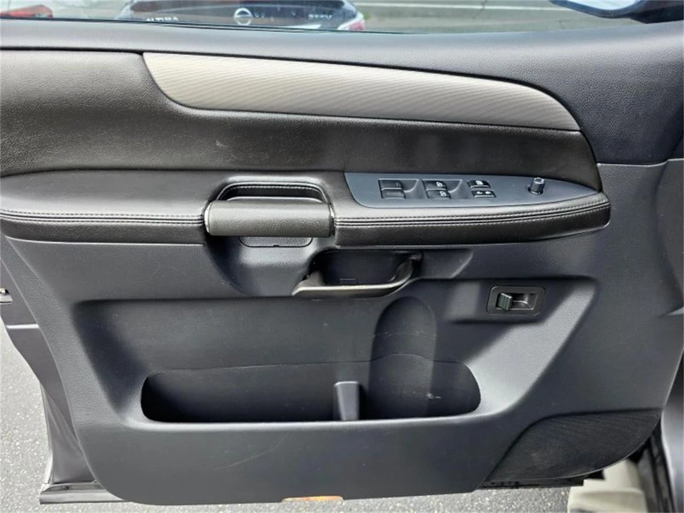 2012 Nissan Armada - Image 21 of 23
