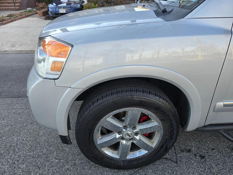 2012 Nissan Armada - Image 6 of 20