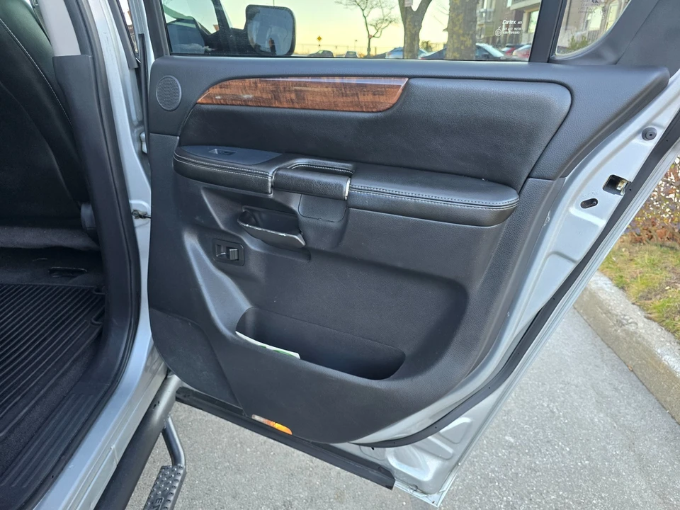 2012 Nissan Armada - Image 18 of 20