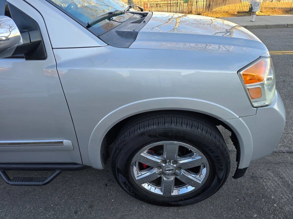 2012 Nissan Armada - Image 11 of 20