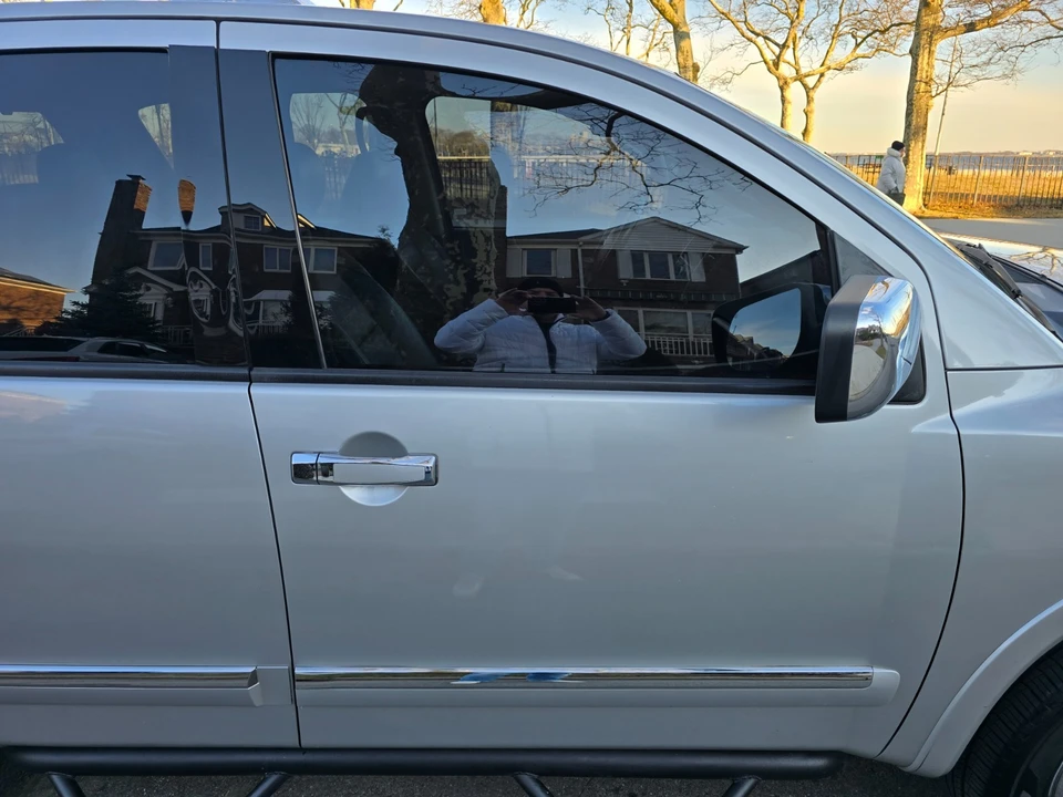 2012 Nissan Armada - Image 12 of 20