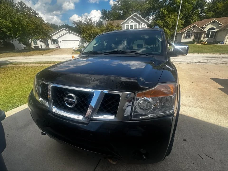 2012 Nissan Armada - Image 2 of 4