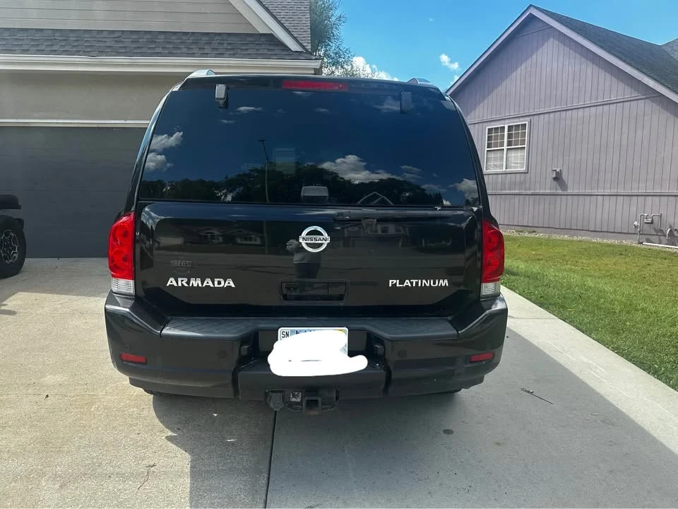 2012 Nissan Armada - Image 4 of 4