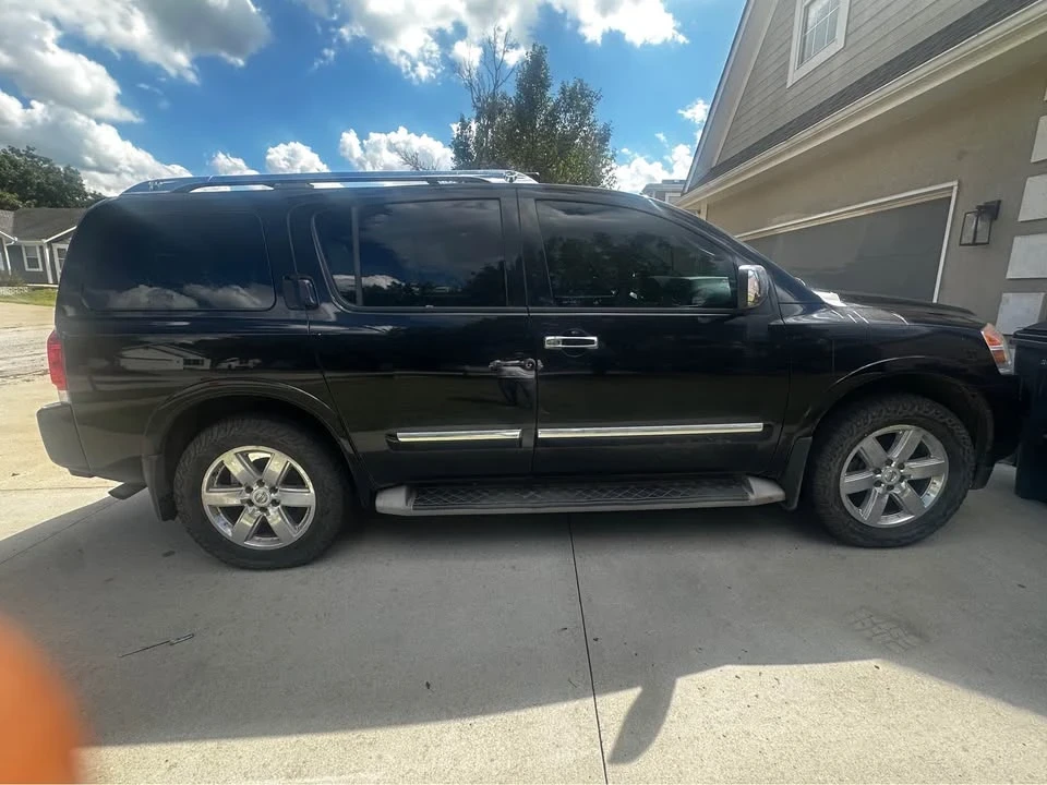 2012 Nissan Armada - Image 3 of 4
