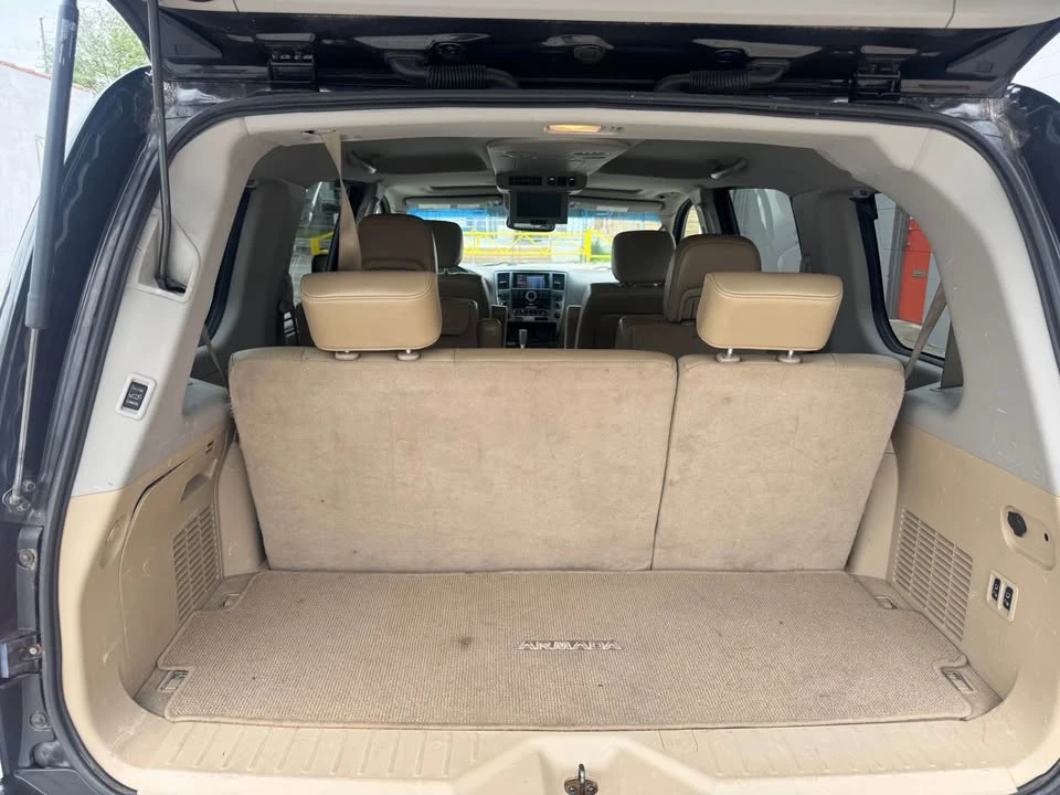 2012 Nissan Armada - Image 13 of 16