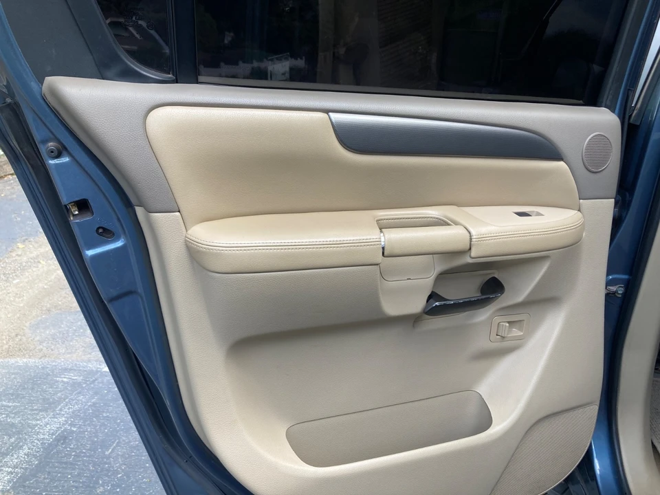 2012 Nissan Armada - Image 19 of 21