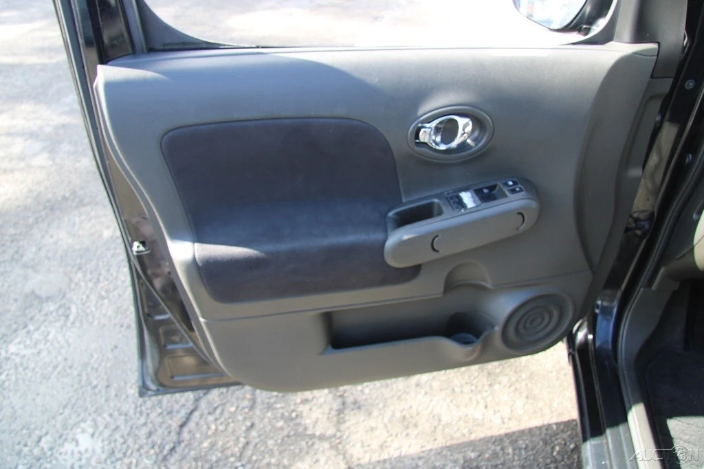 2012 Nissan Cube - Image 11 of 21
