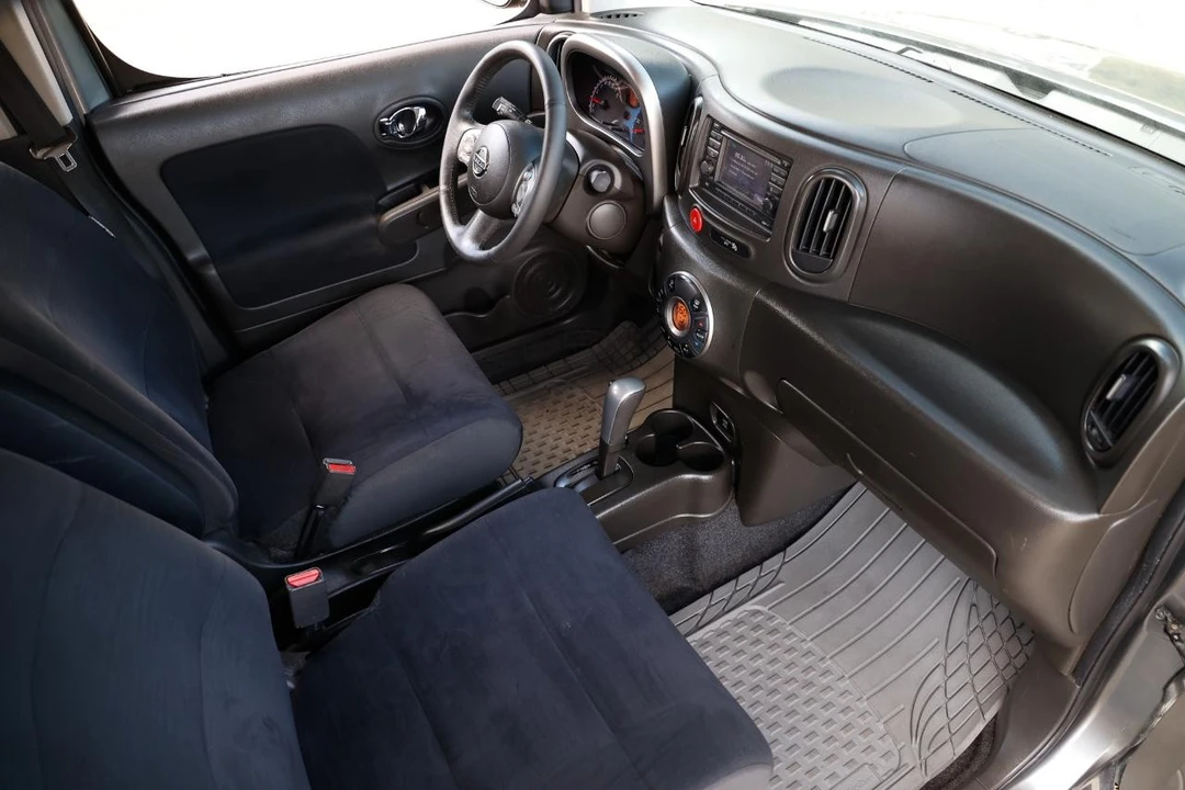 2012 Nissan Cube - Image 18 of 21
