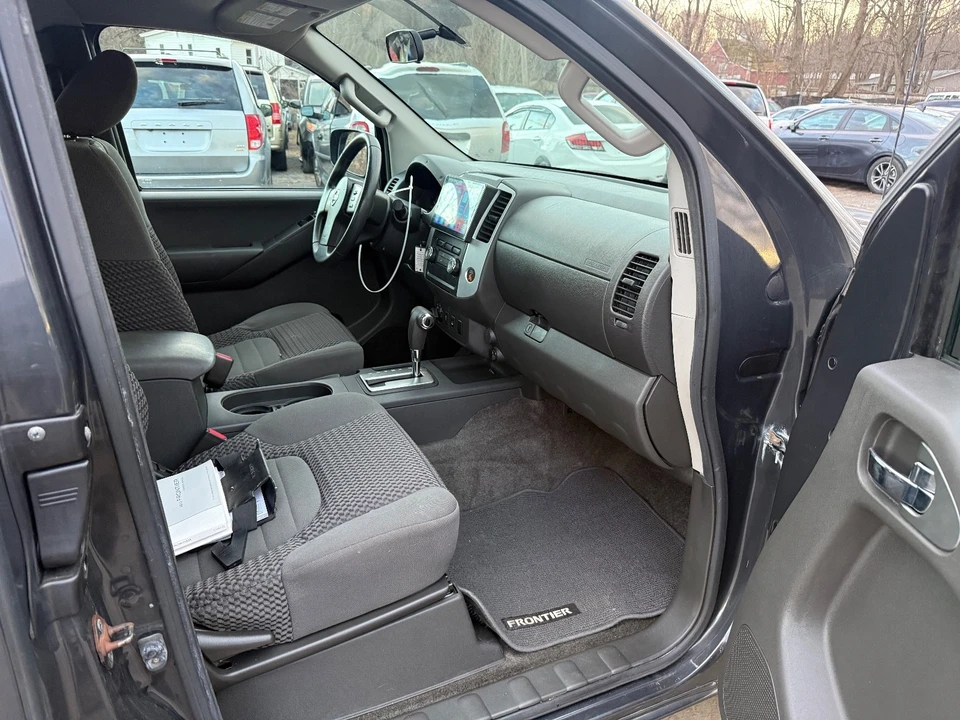 2012 Nissan Frontier 2nd Gen - Image 15 of 20