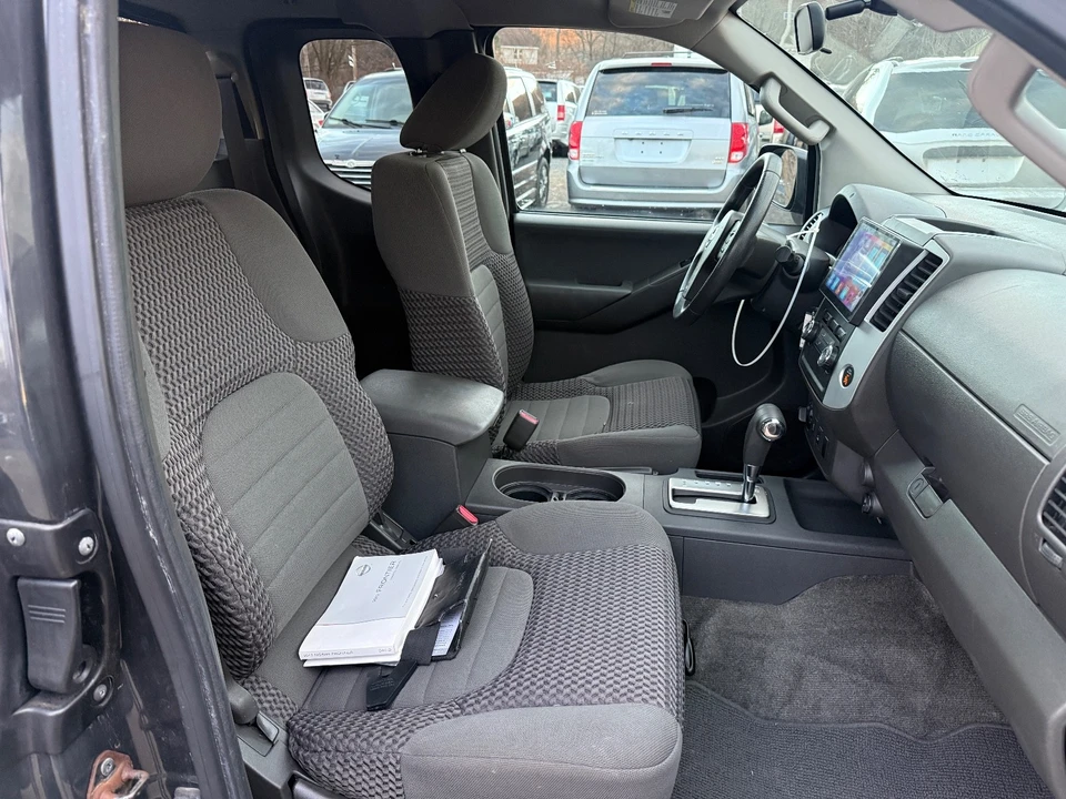 2012 Nissan Frontier 2nd Gen - Image 14 of 20