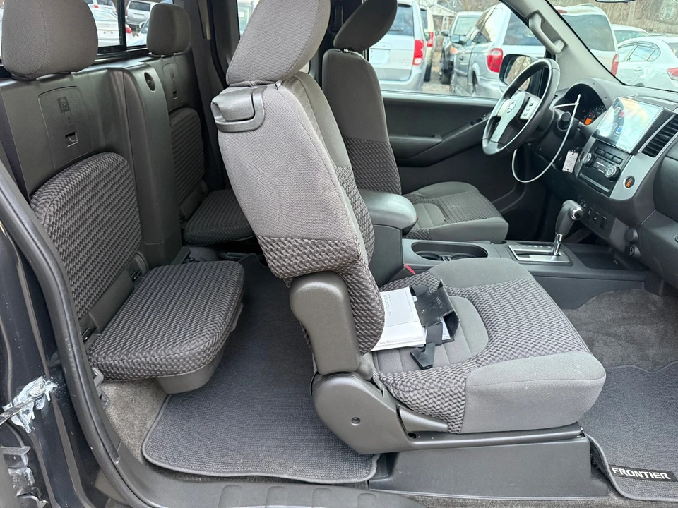 2012 Nissan Frontier 2nd Gen - Image 17 of 20