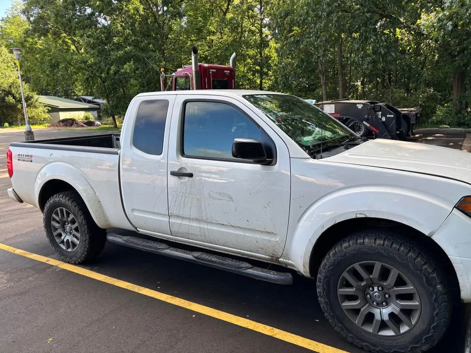 2012 Nissan Frontier 2nd Gen - Image 2 of 5