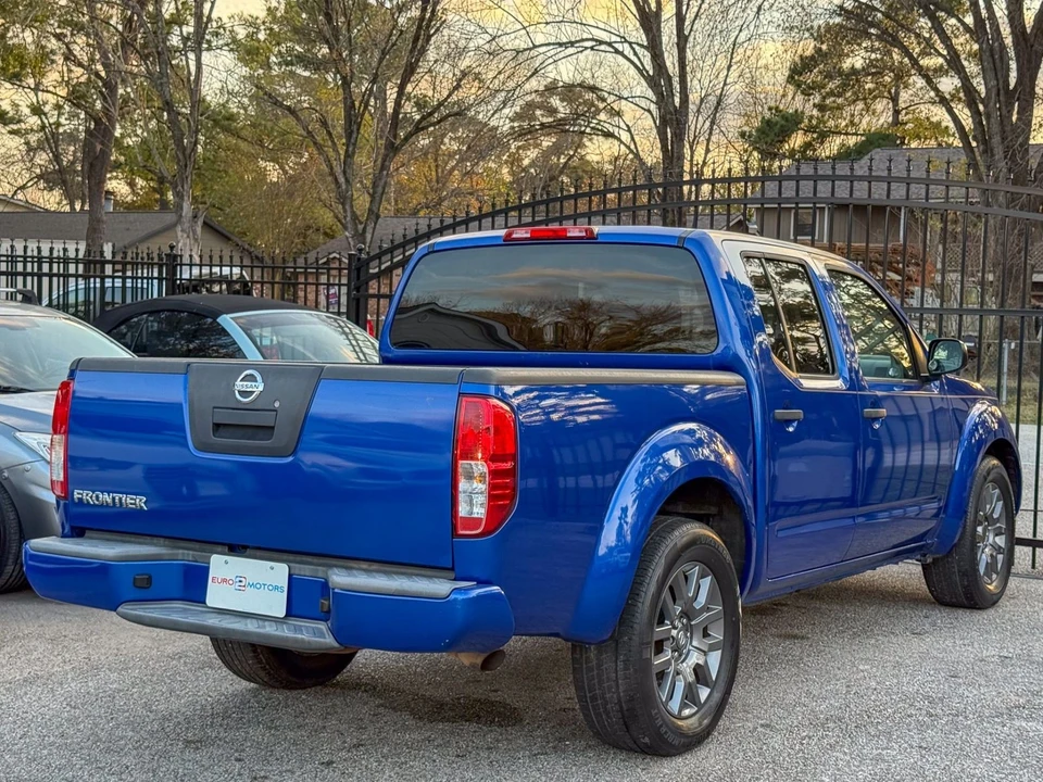 2012 Nissan Frontier 2nd Gen - Image 7 of 12