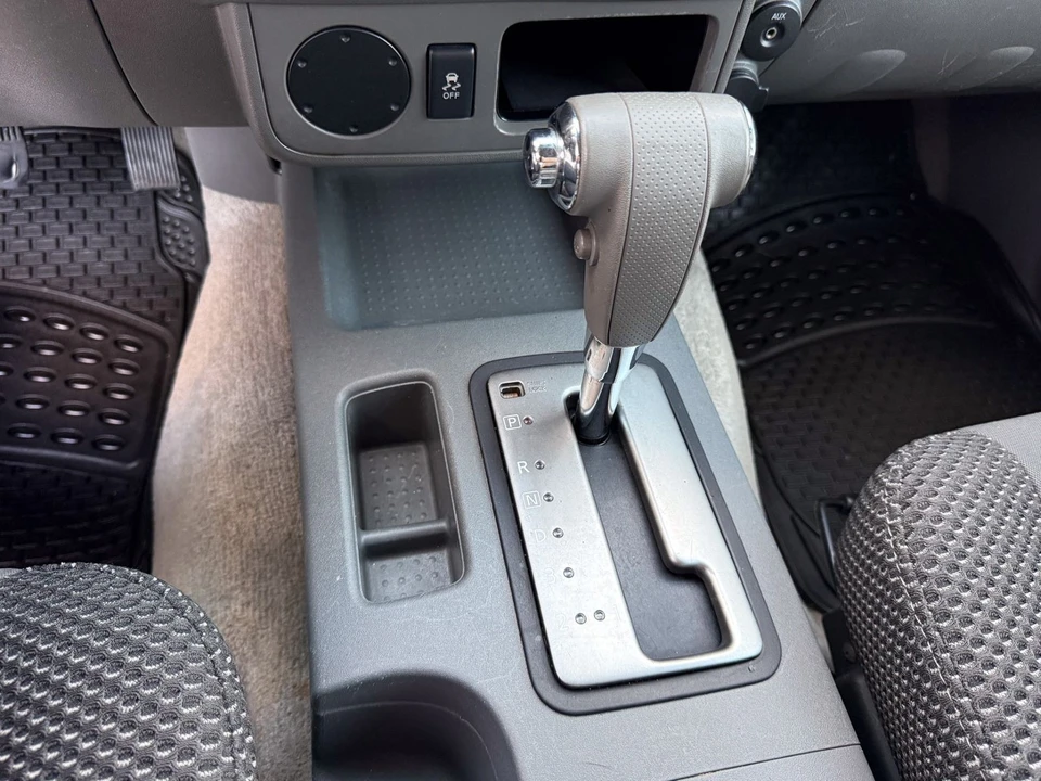 2012 Nissan Frontier 2nd Gen - Image 11 of 12