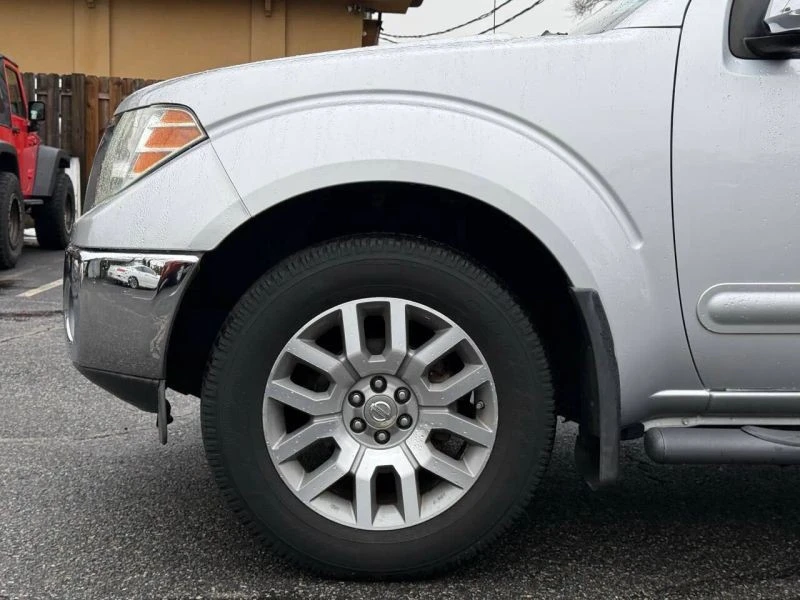 2012 Nissan Frontier 2nd Gen - Image 11 of 12