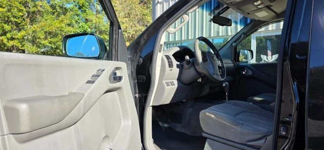 2012 Nissan Frontier 2nd Gen - Image 10 of 21