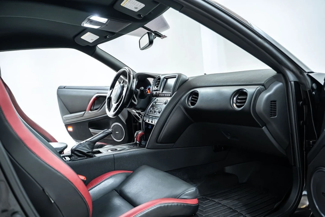 2012 Nissan R35 GT-R Black Edition - Image 28 of 31