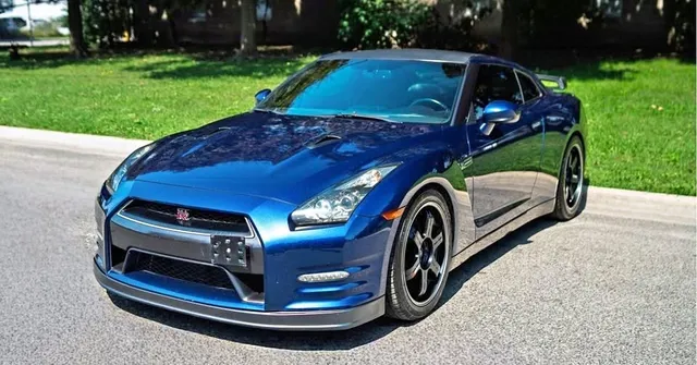 2012 Nissan GT-R Black Edition