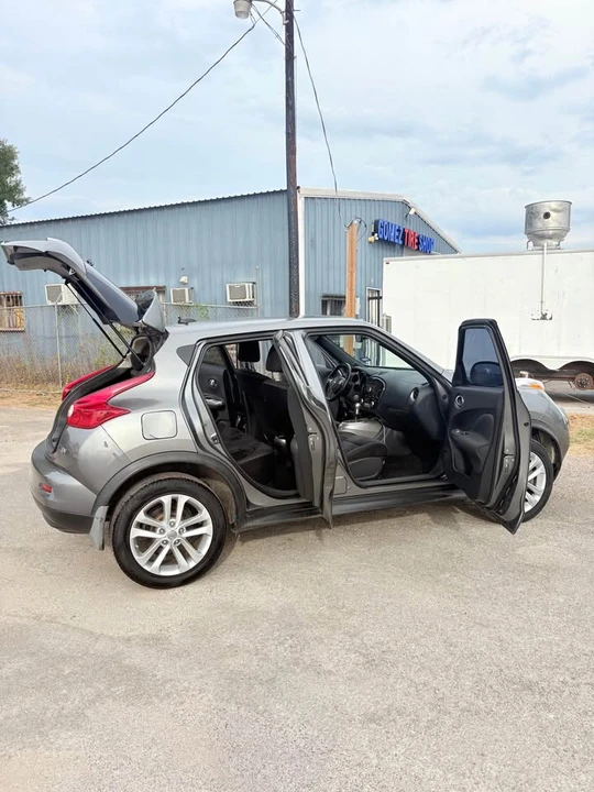 2012 Nissan Juke - Image 13 of 20
