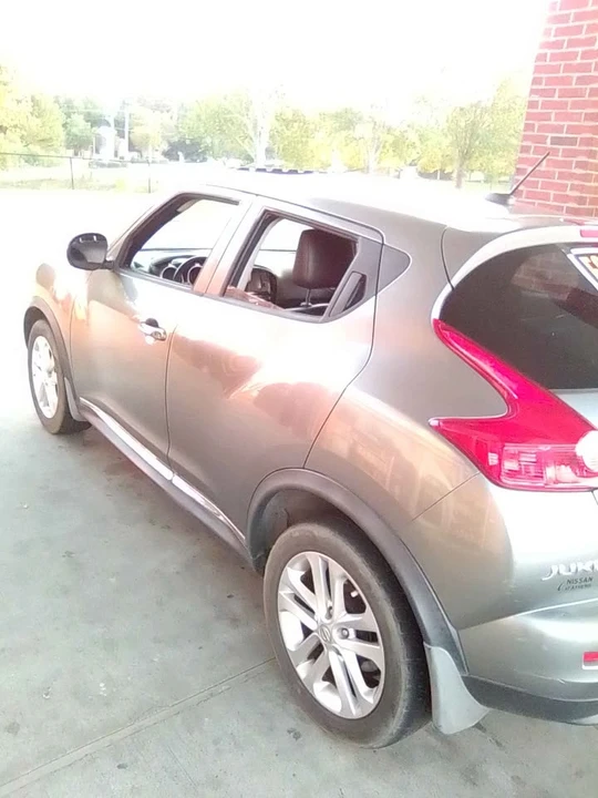 2012 Nissan Juke - Image 17 of 19