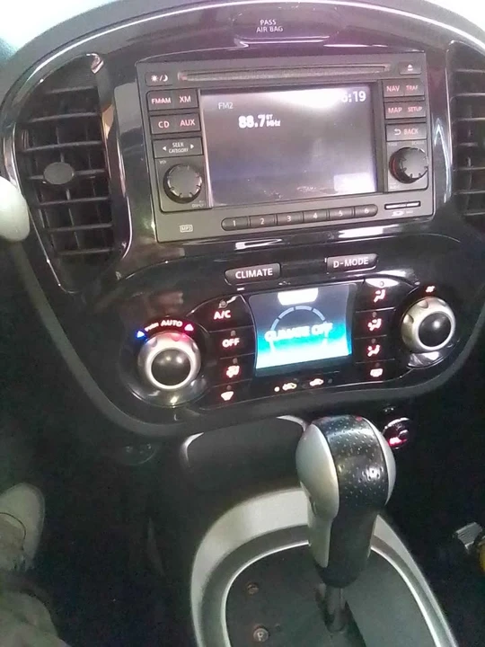 2012 Nissan Juke - Image 10 of 19