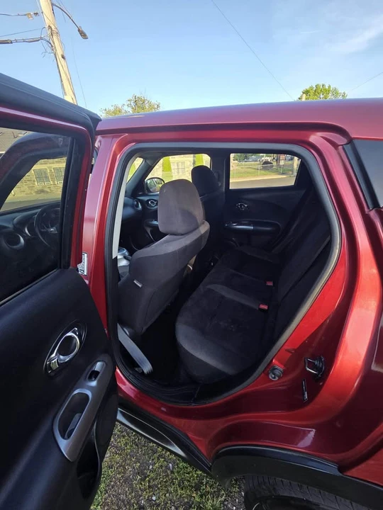 2012 Nissan Juke - Image 7 of 12